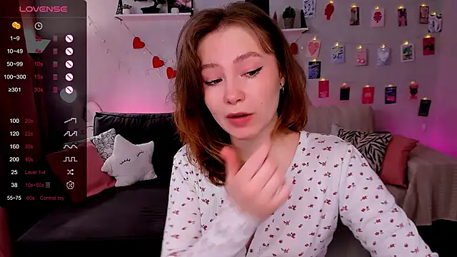 LanaBlu  online show from 03/05/26, 02:18