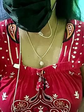 Aishu-tamil09 online show from 02/12/25, 07:56