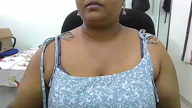 Snapshot of tamil_ureniya chatting on 01/24/25, 12:10 tamil ureniya online show from 01/24/25, 12:10