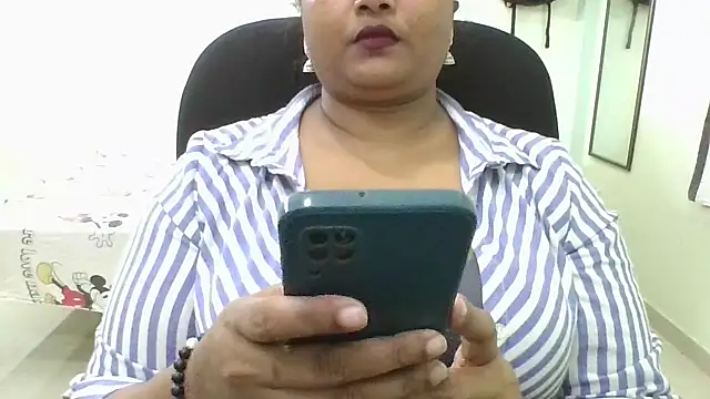 Snapshot of tamil_ureniya chatting on 01/26/25, 06:58 tamil ureniya online show from 01/26/25, 06:58