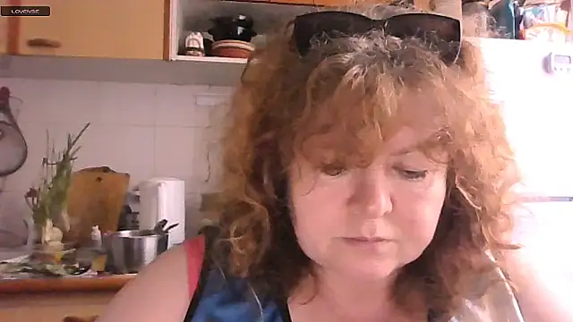 RoseRed69 online show from 05/28/26, 04:10