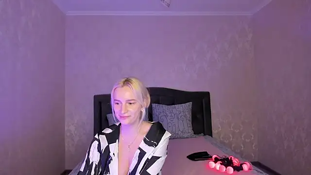 Amanda054 online show from 02/24/25, 08:25