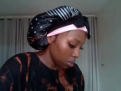 Queen loveer online show from 05/27/26, 10:23