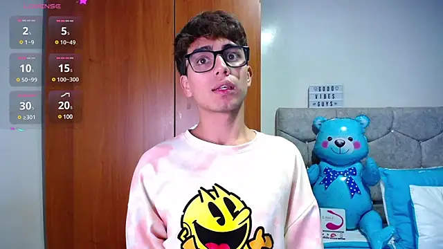 OwenBluee online show from 01/17/25, 03:23