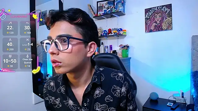 OwenBluee online show from 03/26/26, 09:15