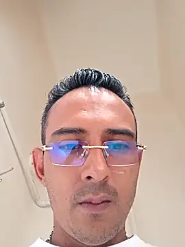 paisa233 online show from 09/08/25, 04:28