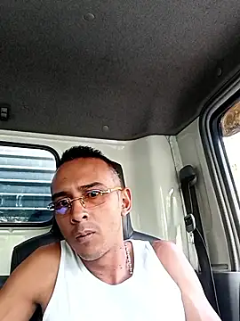 paisa233 online show from 01/14/26, 03:50