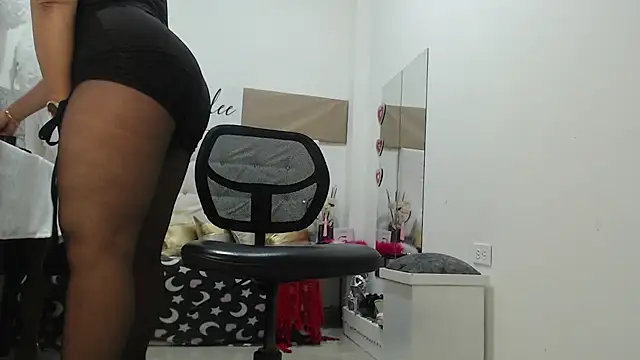 Jadeee  online show from 03/16/25, 02:53