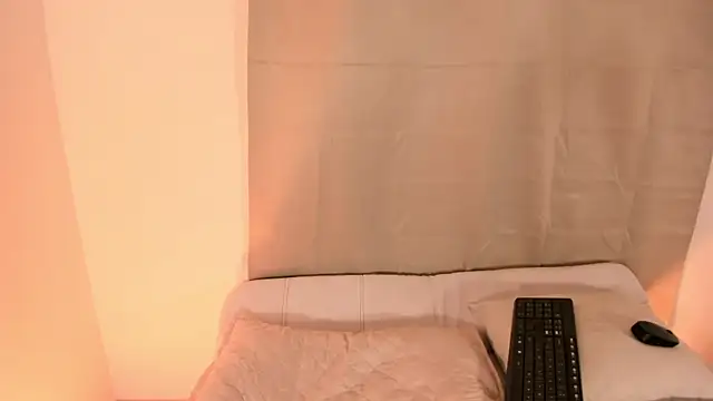 Kimberlin Cam  online show from 05/14/26, 07:42