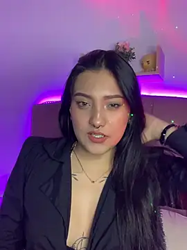 angellique 22 online show from 02/05/25, 04:27