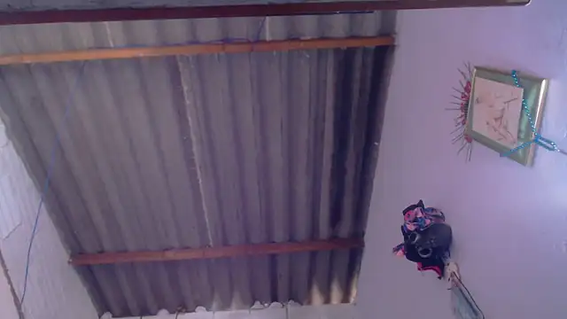 Zafiro subversiva online show from 12/19/25, 03:30