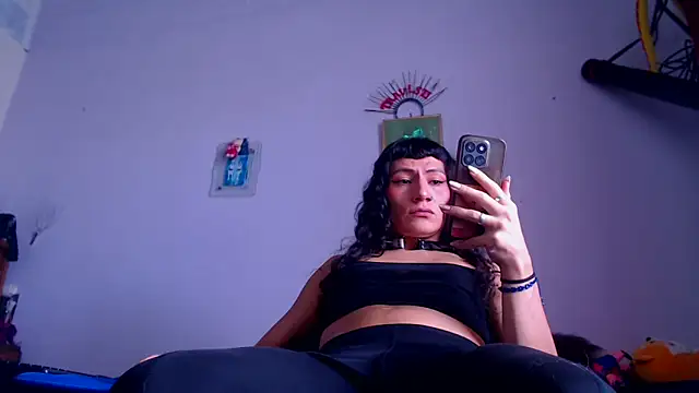 Zafiro subversiva online show from 04/02/26, 03:09