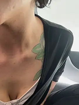 myloveforyouu online show from 03/22/25, 10:37