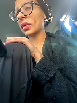 myloveforyouu online show from 09/30/25, 01:05