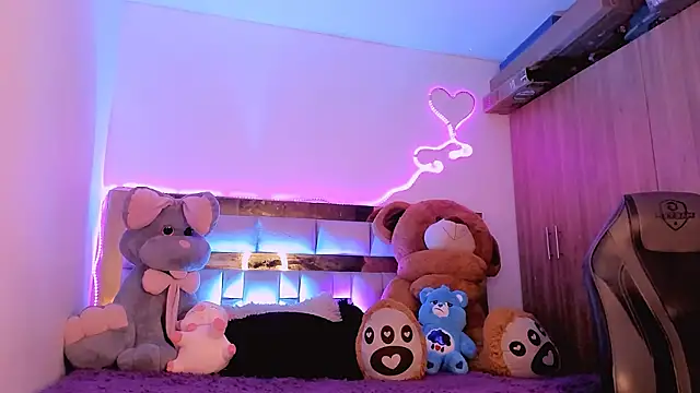 Snapshot of Lucidollts_ chatting on 02/01/25, 02:16 Lucidollts online show from 02/01/25, 02:16