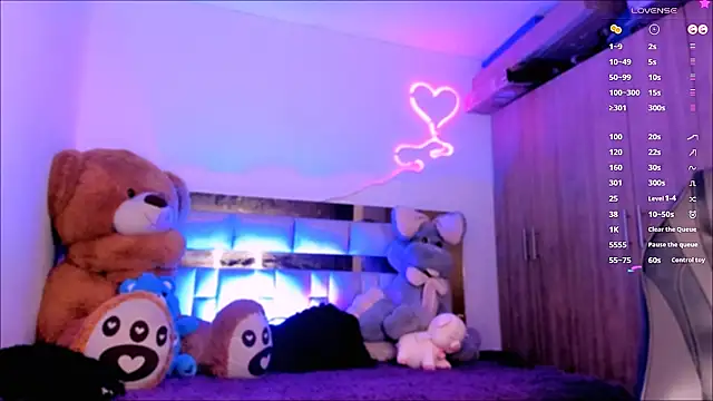 Snapshot of Lucidollts_ chatting on 02/02/25, 08:35 Lucidollts online show from 02/02/25, 08:35