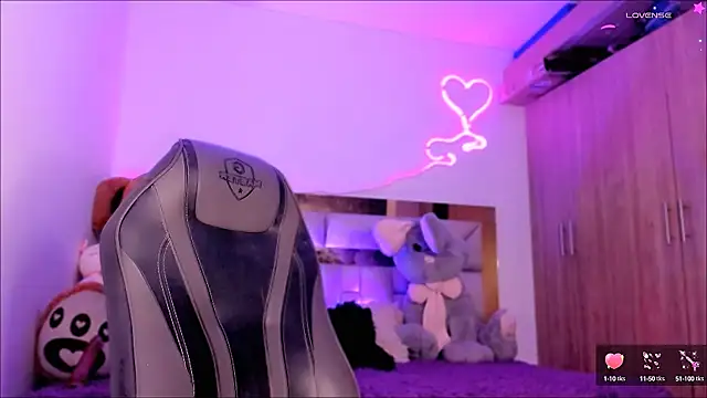 Snapshot of Lucidollts_ chatting on 02/07/25, 08:55 Lucidollts online show from 02/07/25, 08:55