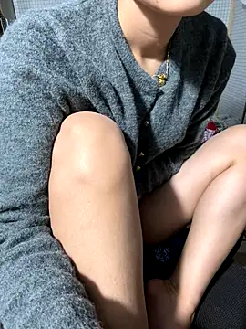 Snapshot of Girllikesexx2 chatting on 11/27/25, 02:46 Girllikesexx2 online show from 11/27/25, 02:46