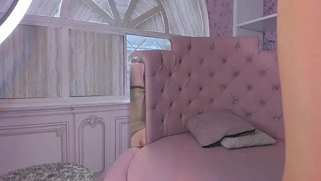 Snapshot of Bonnie__milf chatting on 03/18/25, 01:53 Bonnie milf online show from 03/18/25, 01:53