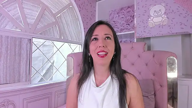 Snapshot of Bonnie__milf chatting on 09/16/25, 12:06 Bonnie milf online show from 09/16/25, 12:06