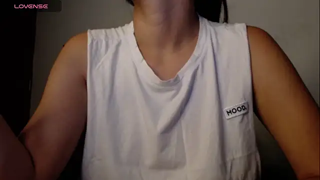 Snapshot of alma_violeta chatting on 10/05/25, 11:35 alma violeta online show from 10/05/25, 11:35