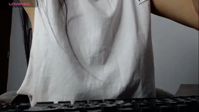 Snapshot of alma_violeta chatting on 10/06/25, 06:49 alma violeta online show from 10/06/25, 06:49