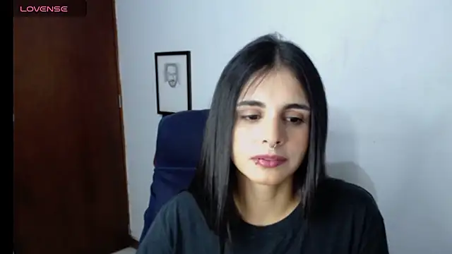 Snapshot of alma_violeta chatting on 10/22/25, 08:30 alma violeta online show from 10/22/25, 08:30