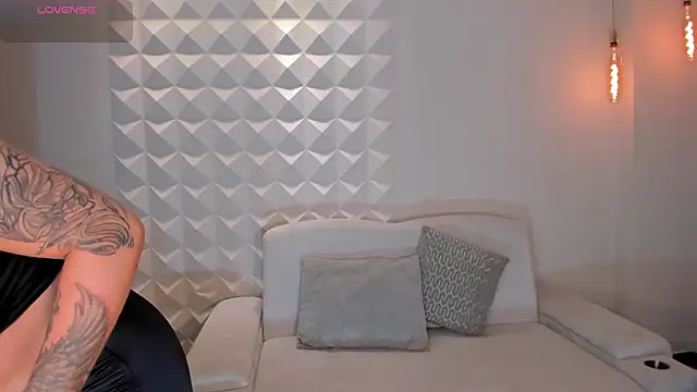 MariaHerrera  online show from 03/08/26, 02:04