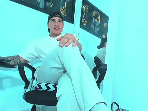 jack pergurtson01 online show from 01/30/25, 03:51