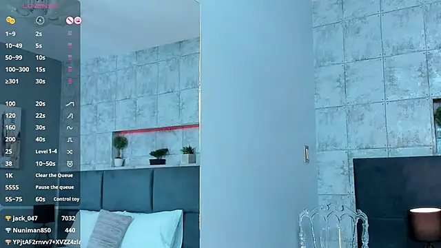 Snapshot of Salome_Diaz_ chatting on 02/19/25, 04:22 Salome Diaz online show from 02/19/25, 04:22