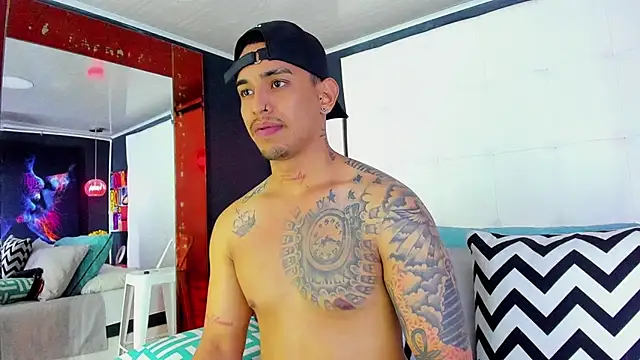 Damian09  online show from 01/03/25, 01:48