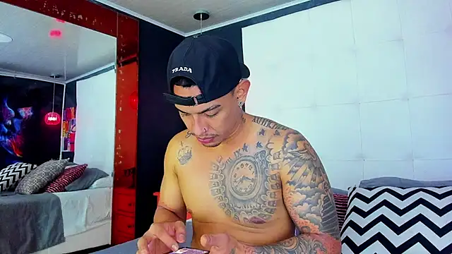 Damian09  online show from 01/16/25, 03:56