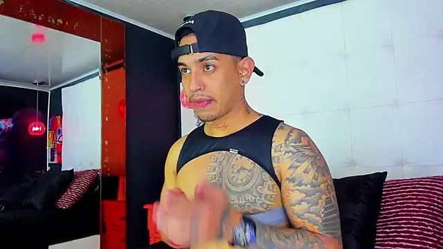 Damian09  online show from 02/05/25, 04:16