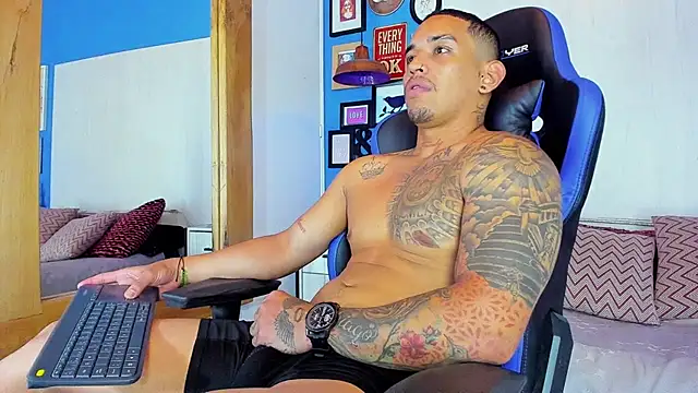 Damian09  online show from 03/15/25, 09:38