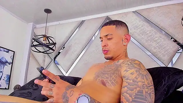 Damian09  online show from 11/23/25, 01:16