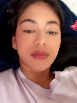 azzahara069 online show from 12/15/24, 09:09