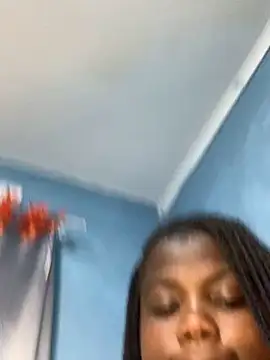 Snapshot of HornyxLadie chatting on 01/10/25, 11:18 HornyxLadie online show from 01/10/25, 11:18