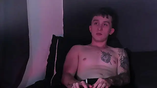 Dylanwhite23  online show from 10/11/25, 10:08