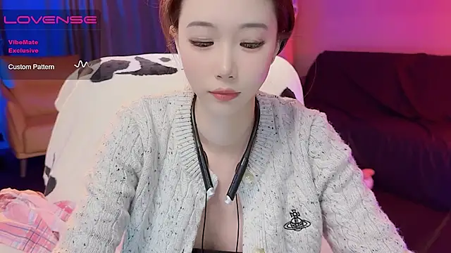 Snapshot of JoooJo_ chatting on 12/04/24, 06:39 JoooJo online show from 12/04/24, 06:39