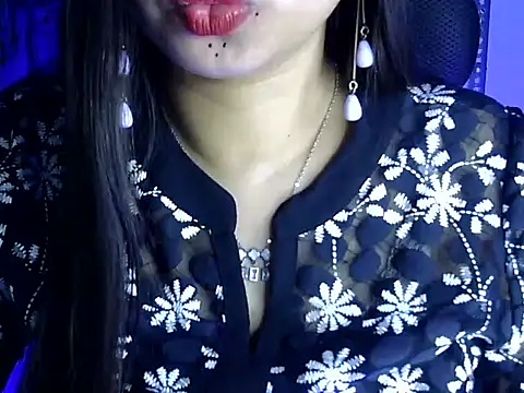 akshara thakur9 online show from 03/06/25, 07:32