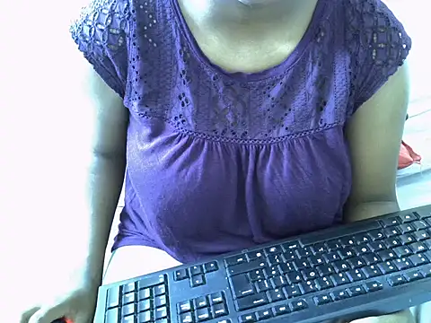 prettylacey3 online show from 03/13/26, 12:56