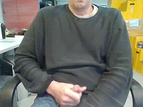 Snapshot of Raimundo1971 chatting on 11/12/25, 02:17 Raimundo1971 online show from 11/12/25, 02:17