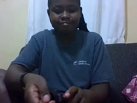 Sweetcecie01 online show from 05/29/26, 09:35