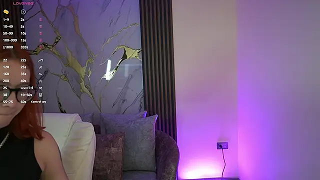 Snapshot of Anybuny chatting on 09/29/25, 11:37 Anybuny online show from 09/29/25, 11:37