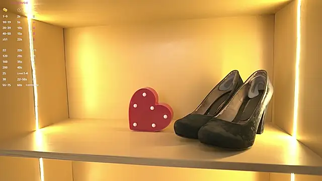 Snapshot of Anybuny chatting on 11/21/25, 12:26 Anybuny online show from 11/21/25, 12:26