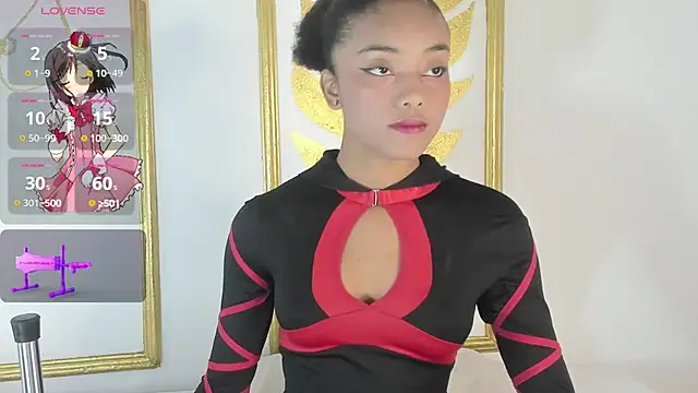 Snapshot of Juliette__3 chatting on 10/10/25, 06:07 Juliette 3 online show from 10/10/25, 06:07