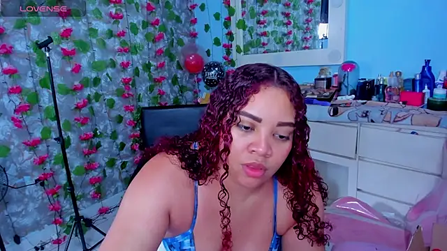 Snapshot of AngelaCoffee chatting on 06/02/26, 08:44 AngelaCoffee online show from 06/02/26, 08:44