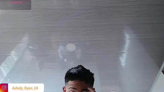 ashely ryan24 online show from 12/19/24, 12:34