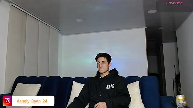 ashely ryan24 online show from 01/27/25, 02:10