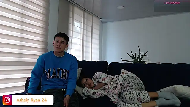 ashely ryan24 online show from 03/04/25, 09:32